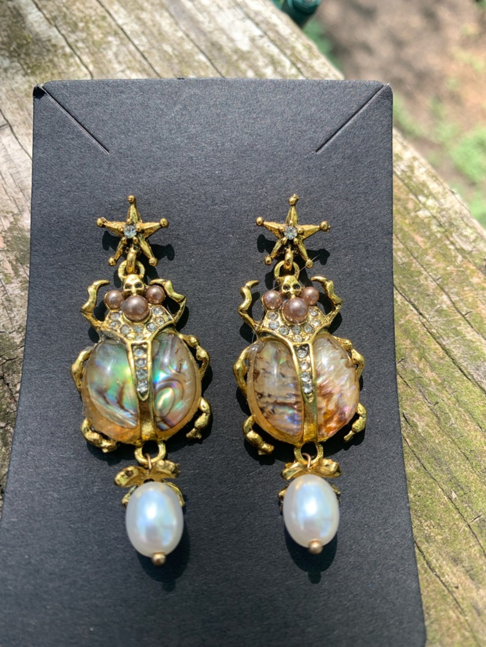 NWT Anthropologie Gold Beetle Drop Earrings with Iridescent Abalone and Pearl - Picture 3 of 6